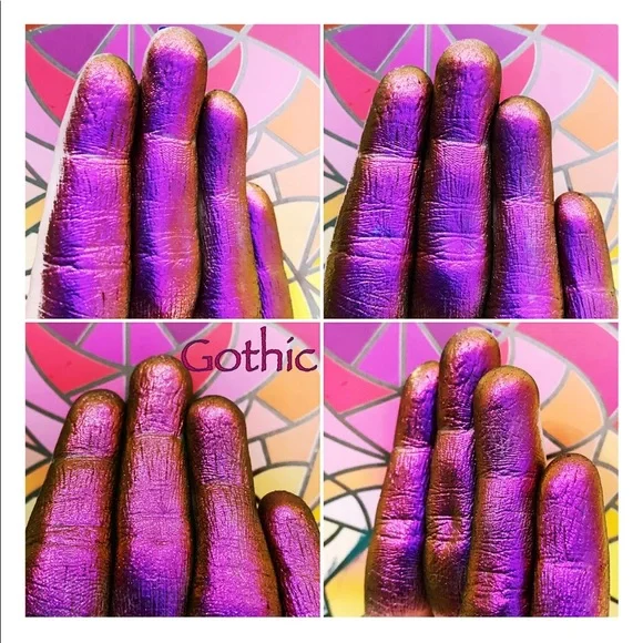 Clionadh Cosmetics Gothic - Picture 3 of 4